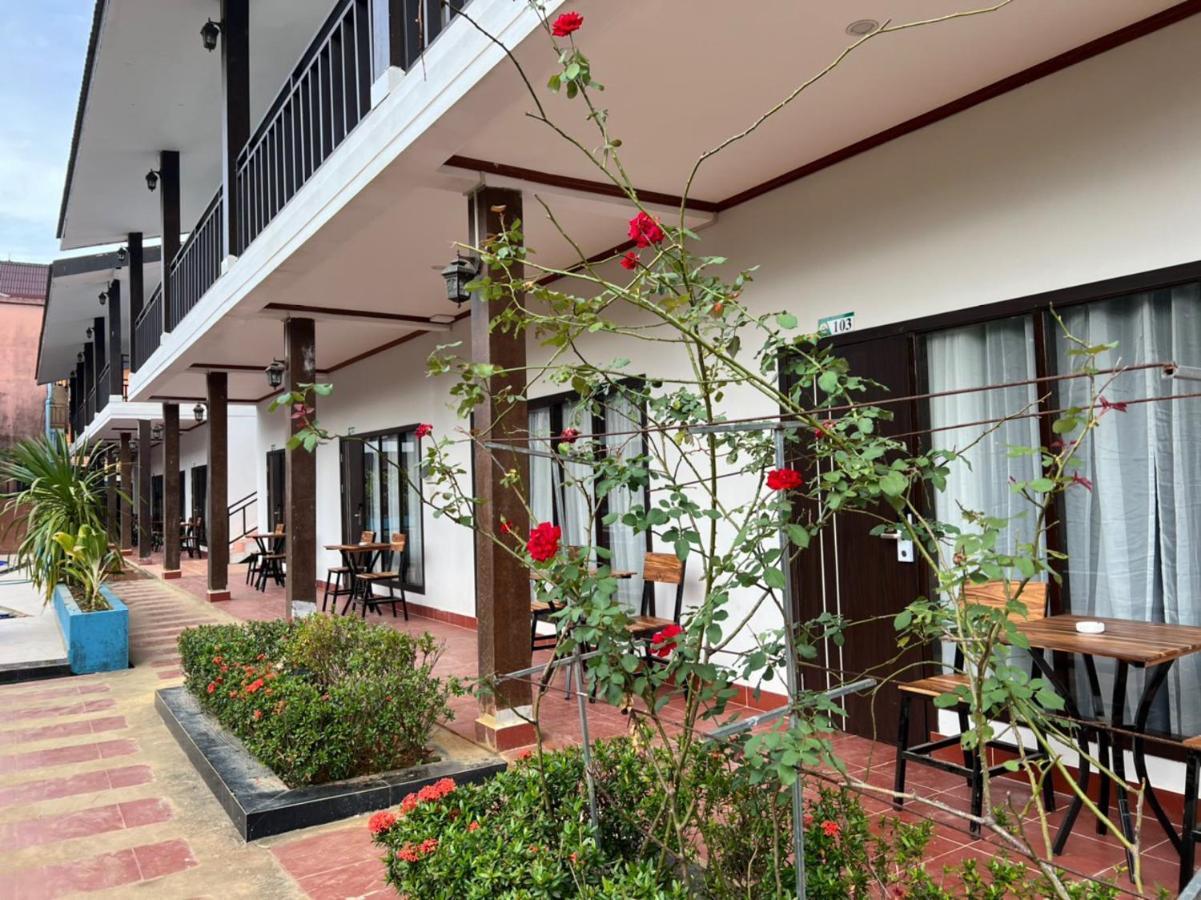 Jasmine Garden Resort Vang Vieng Dış mekan fotoğraf